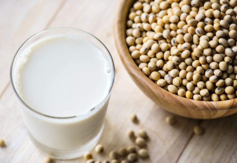 Understanding FDA Recommendations for  Plant-Based Milk Alternatives