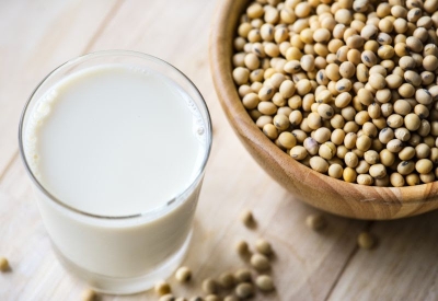 Understanding FDA Recommendations for  Plant-Based Milk Alternatives